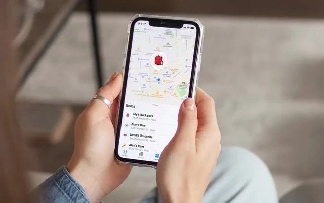Phone screen showing an item's location on a map